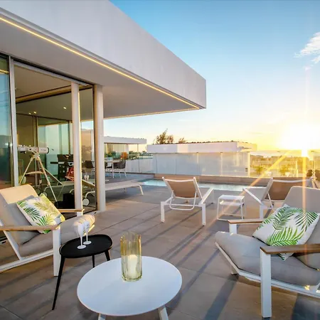 Luxury La Mia With Heated Pool Vila *